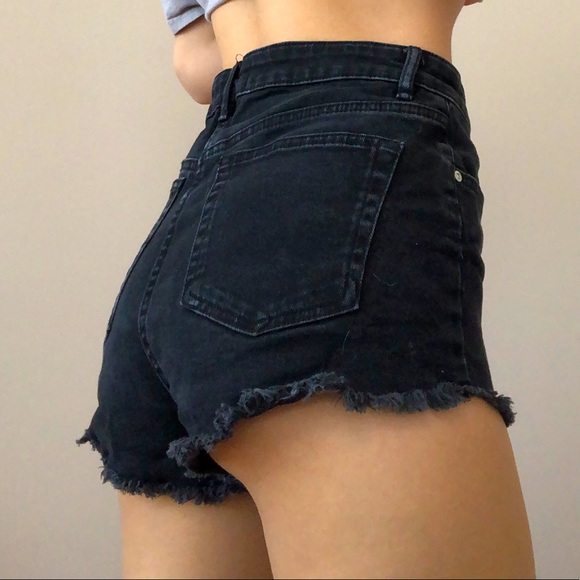 Zara Jean Shorts - Black - Picture 2 of 2